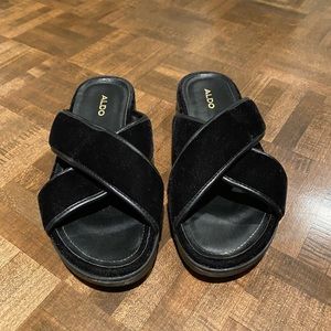 Like new Aldo leather and velvet lug sole slide sandals